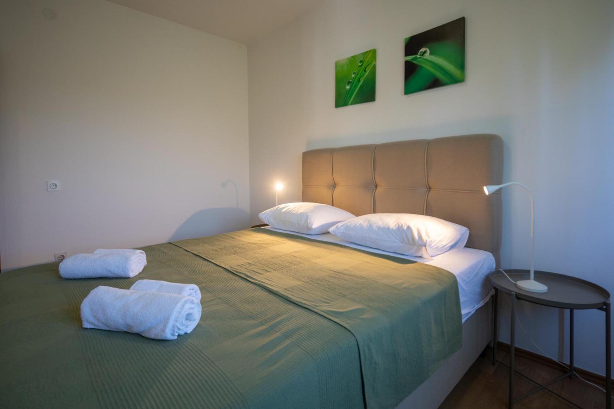 Apartments Gaja Green Ap Свети-Филип-и-Яков Экстерьер фото